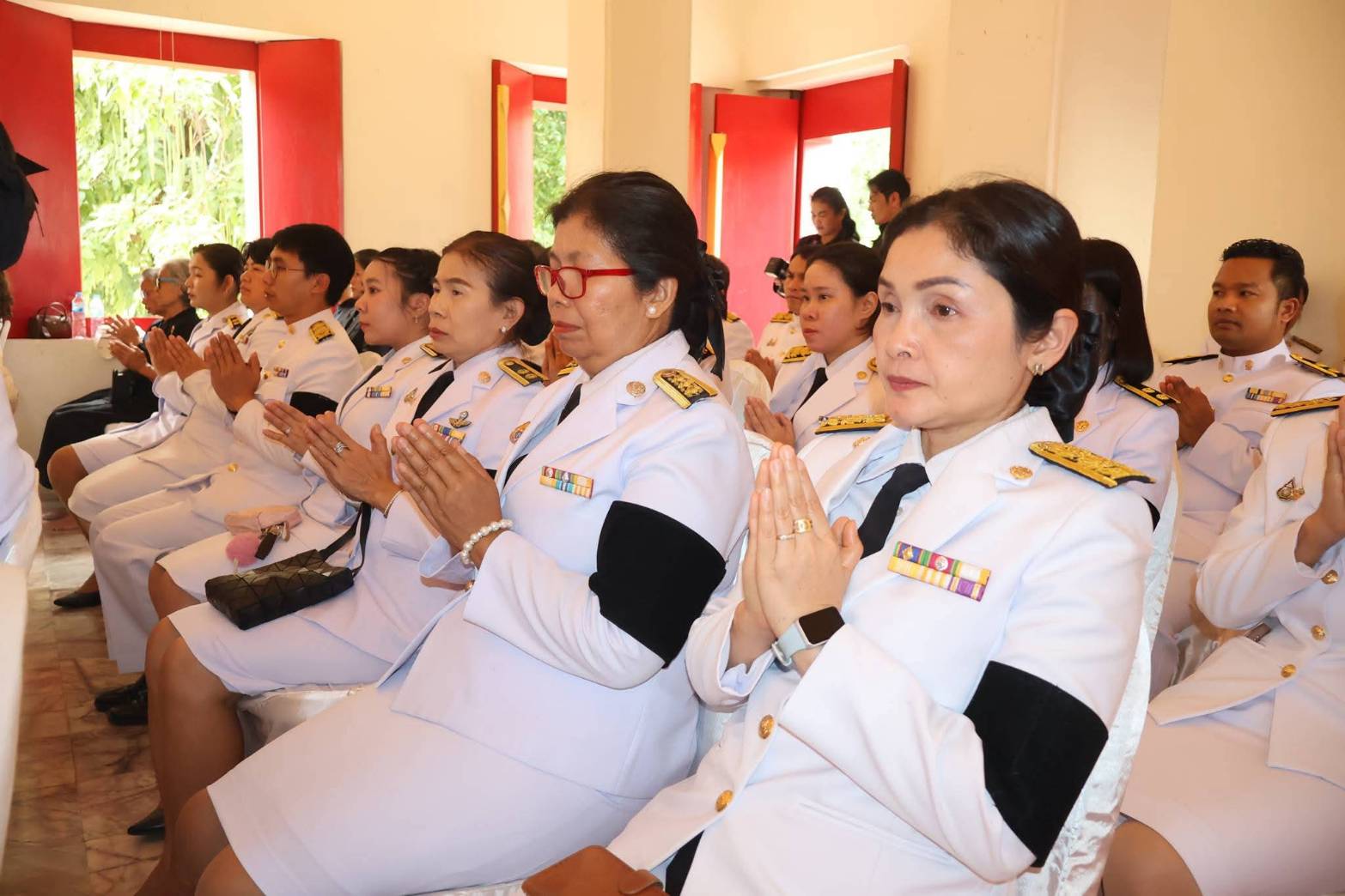 title - ส.ป.ก.ยโสธร ร่วมพิธีบำเพ็ญกุศล เพื่ออุทิศถวายพระราชกุศล แด่สมเด็จพระนางเจ้าสิริกิติ์ พระบรมราชินีนาถ พระบรมราชชนนีพันปีหลวง  เมื่อเสด็จสวรรคต ครบปัญญาสมวาร (ครบ 50 วัน)